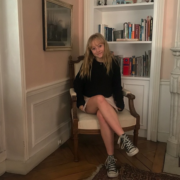 Meet your Posher, Ava - Picture 3 of 8